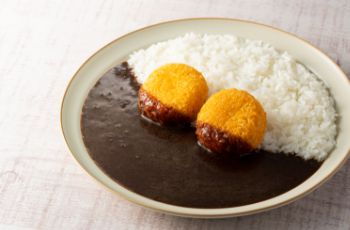 カニクリームコロッケカレー